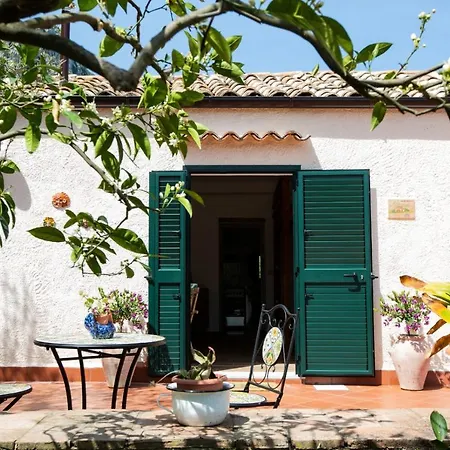 Borgo Vignale Case Vacanza Casa vacanze *