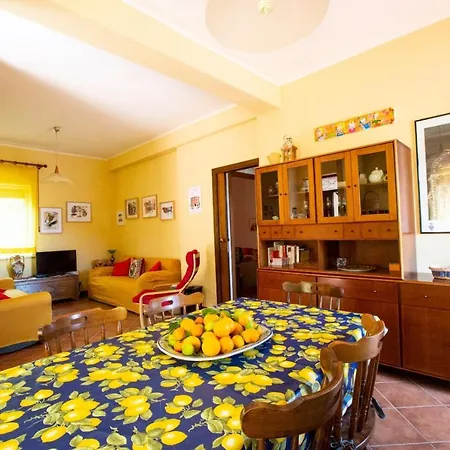 Casa vacanze Borgo Vignale Case Vacanza Cefalù